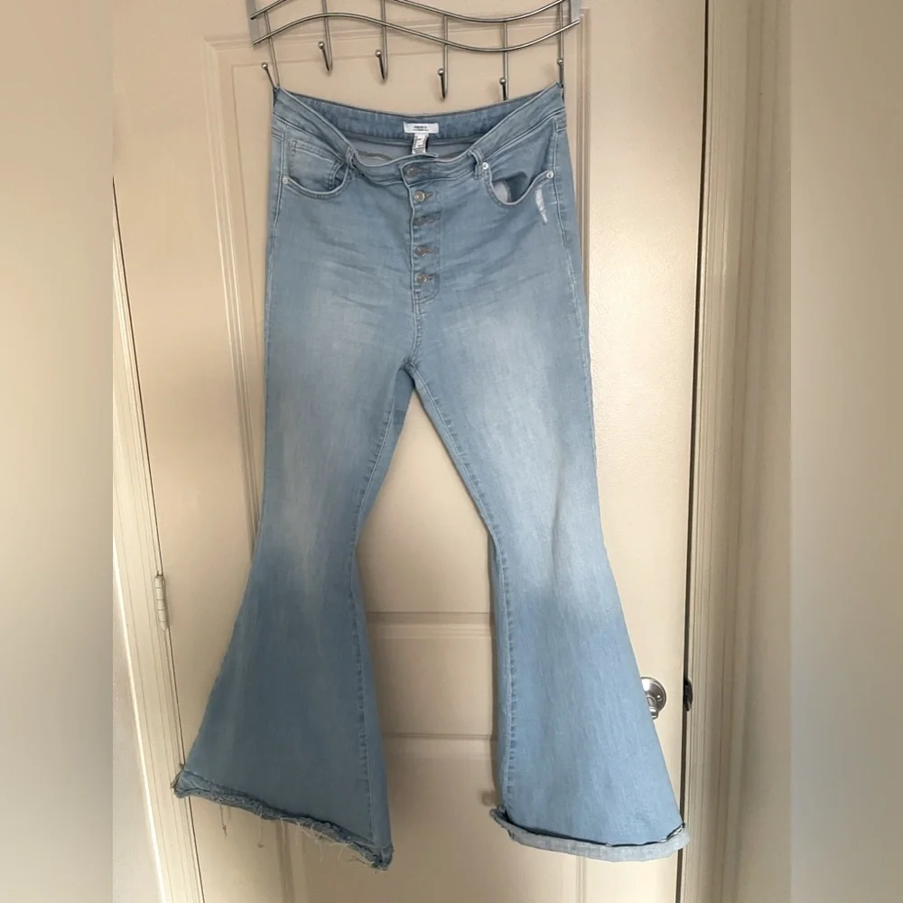 Forever 21 Flare-Leg Jeans Size 12 or 31 - Picture 7 of 7
